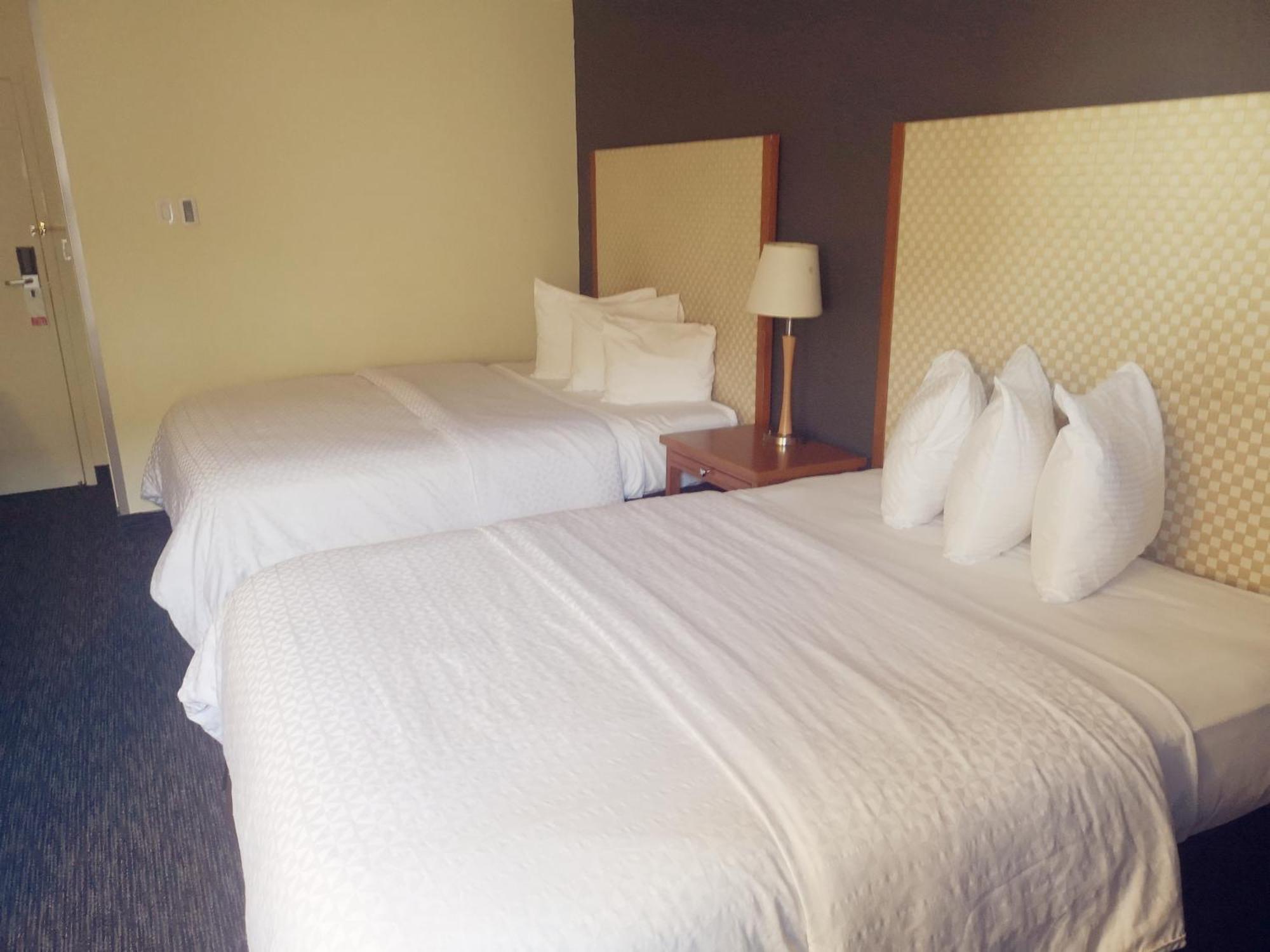 Travelodge By Wyndham Edmonton West Ngoại thất bức ảnh