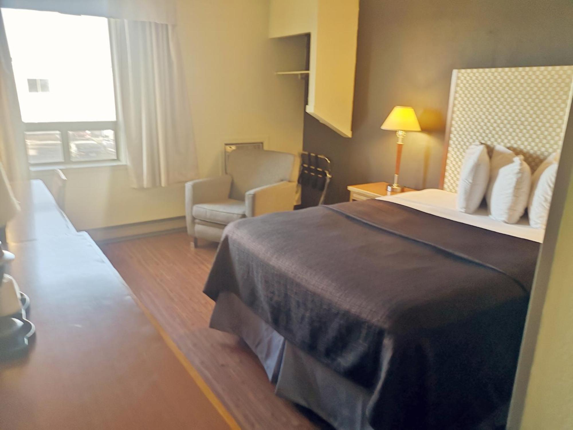 Travelodge By Wyndham Edmonton West Ngoại thất bức ảnh