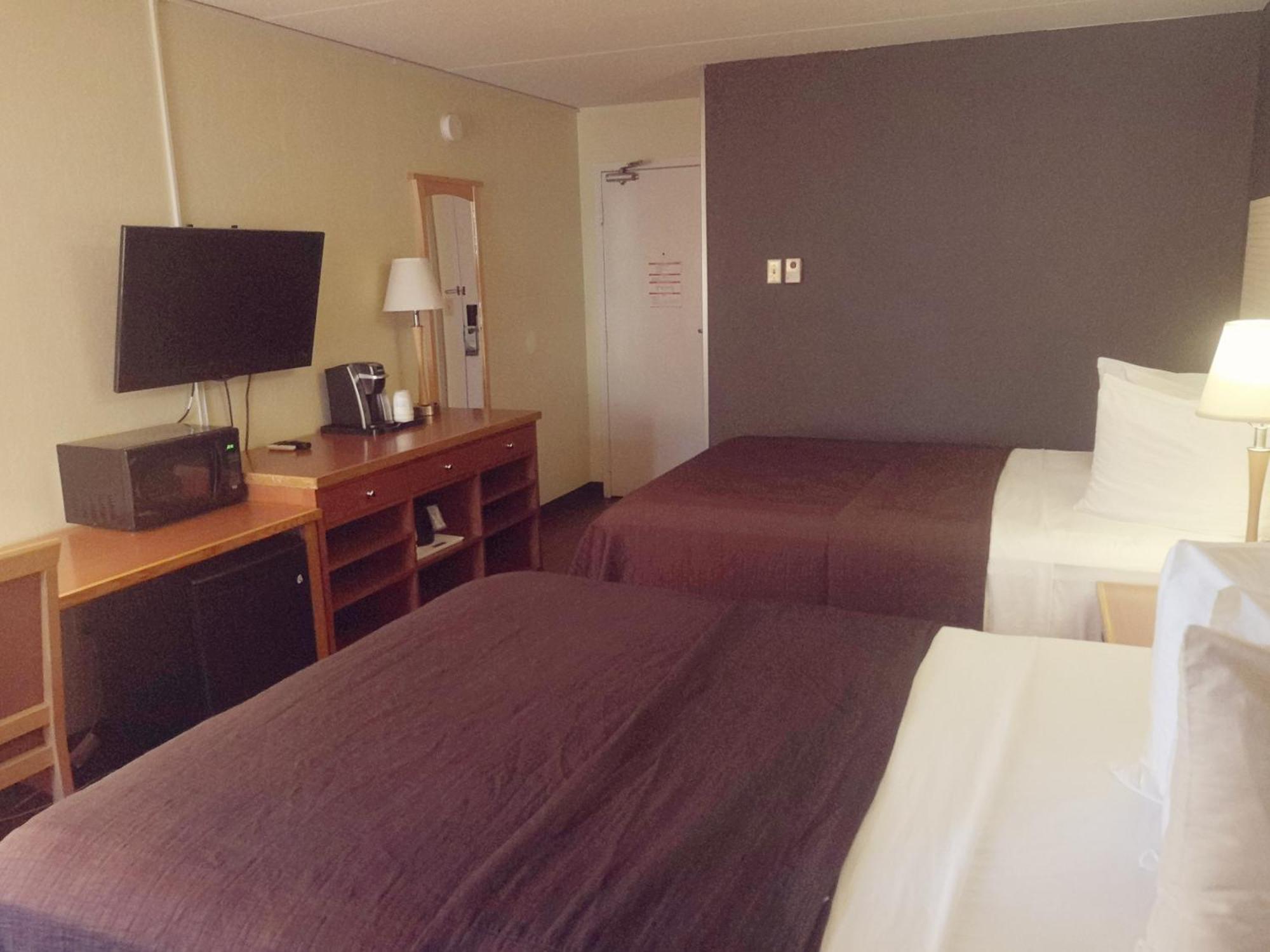 Travelodge By Wyndham Edmonton West Ngoại thất bức ảnh